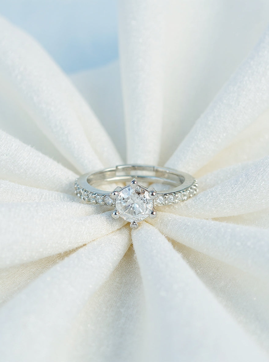 Eshmika Ring (Silver)