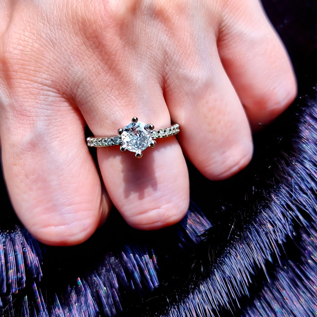 Eshmika Ring (Silver)