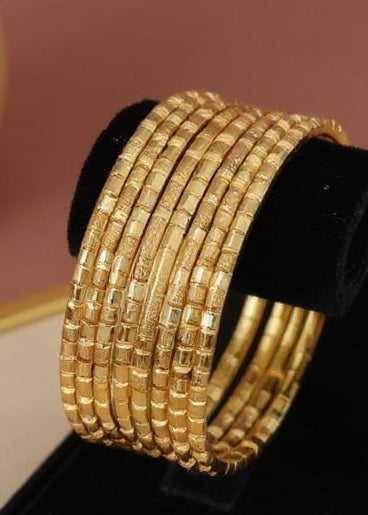 Komal Bangle (Set of 8)