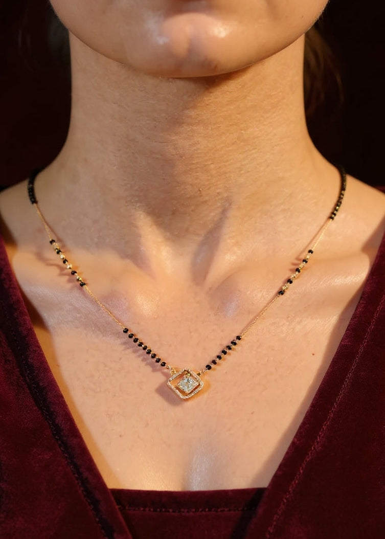 Nora Mangalsutra