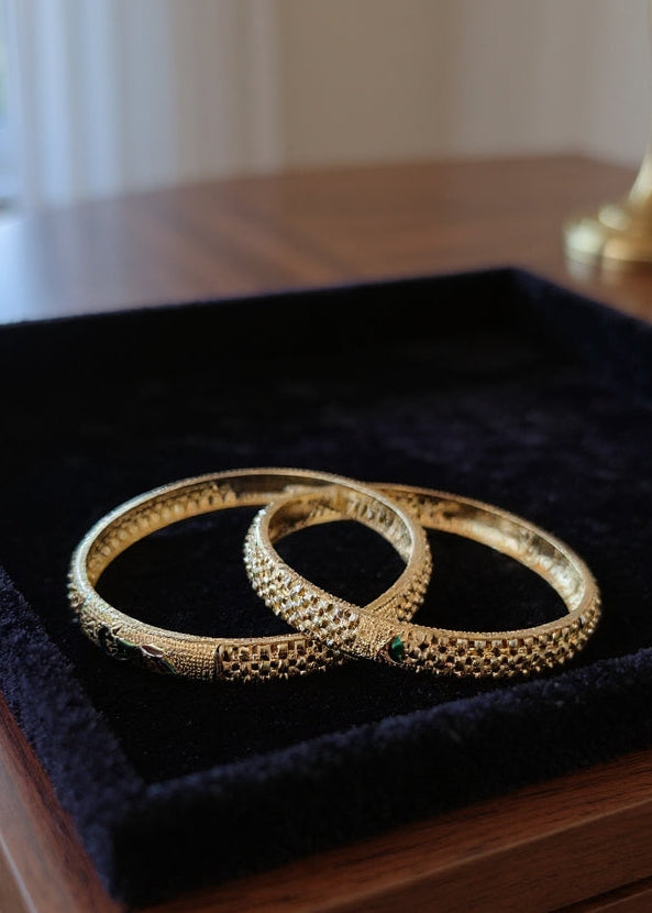 Priya Bangle (Set of 2)