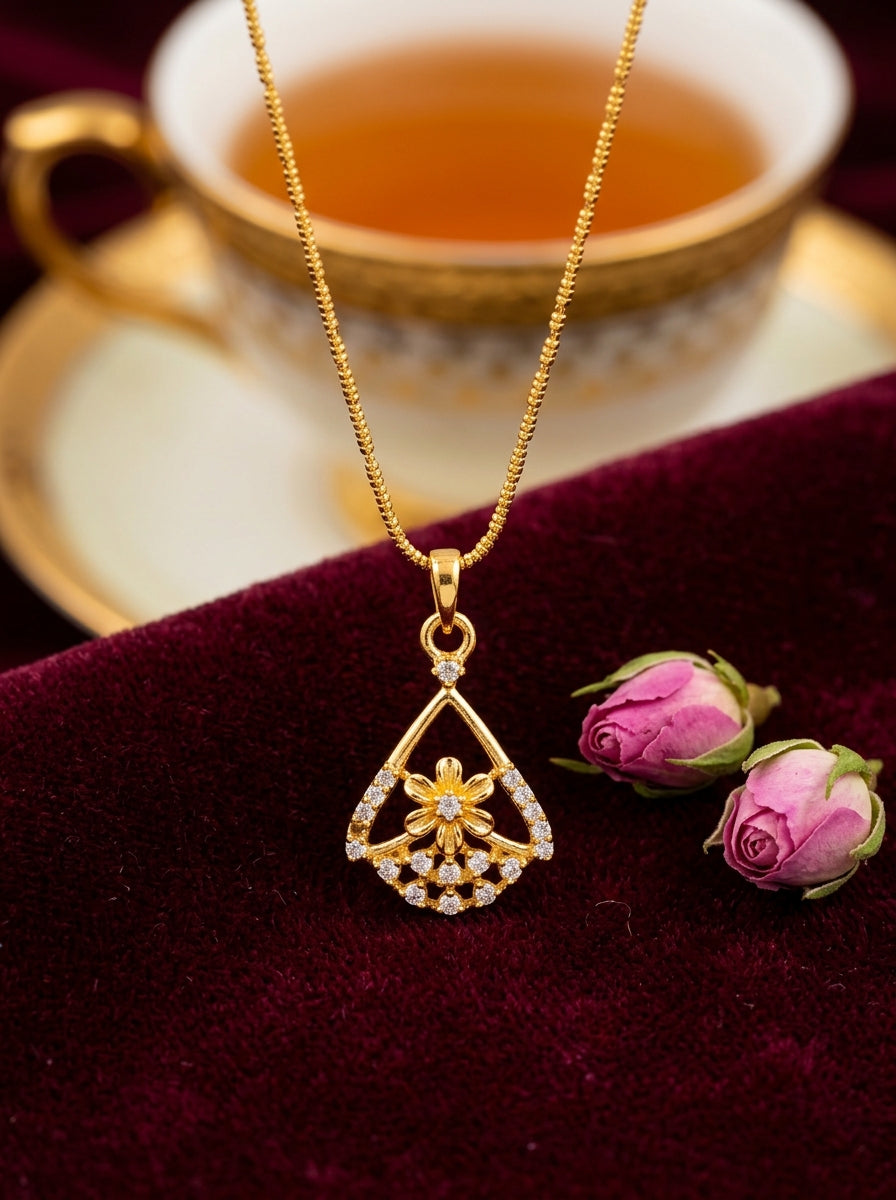 Arika Chain Pendant