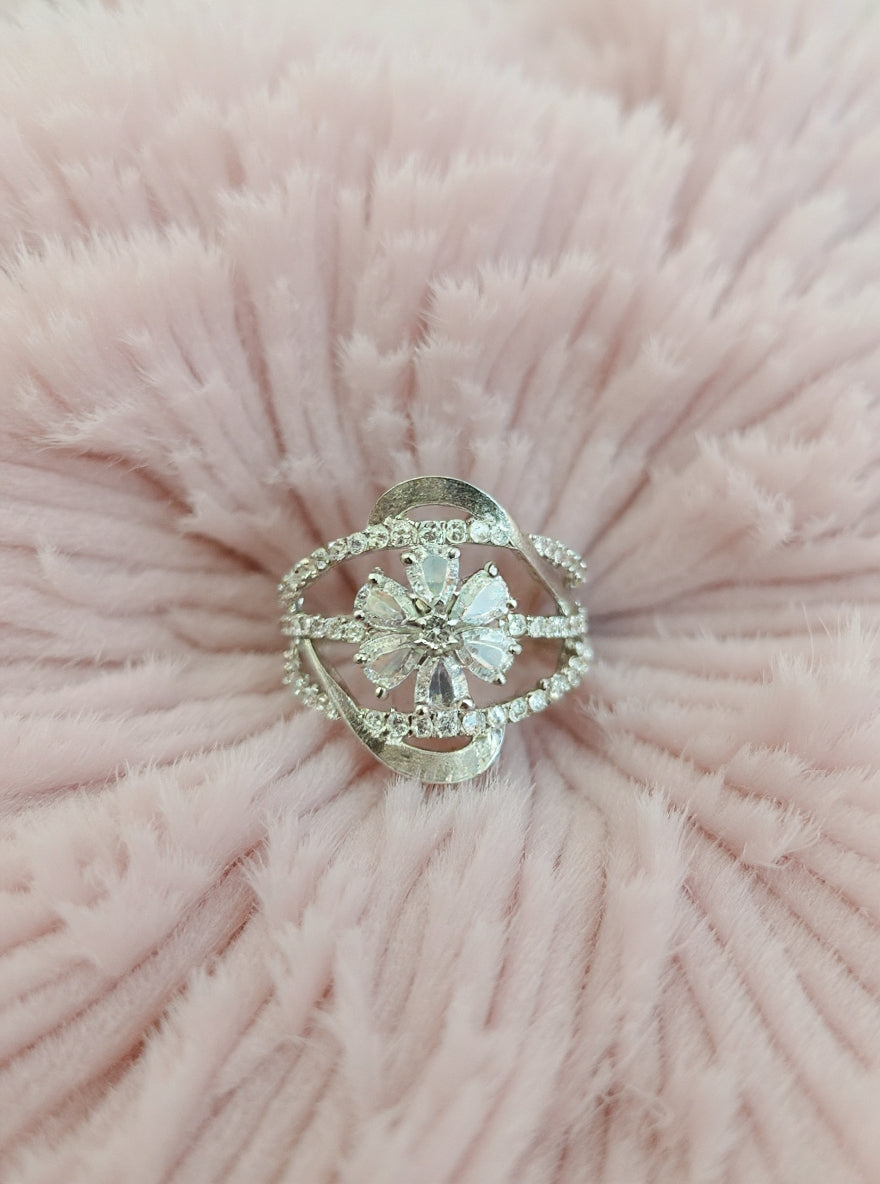 Yatika Ring (Silver)