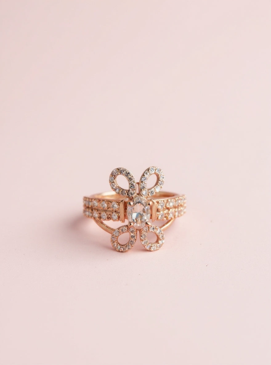 Kasvi Ring (Golden White stone)