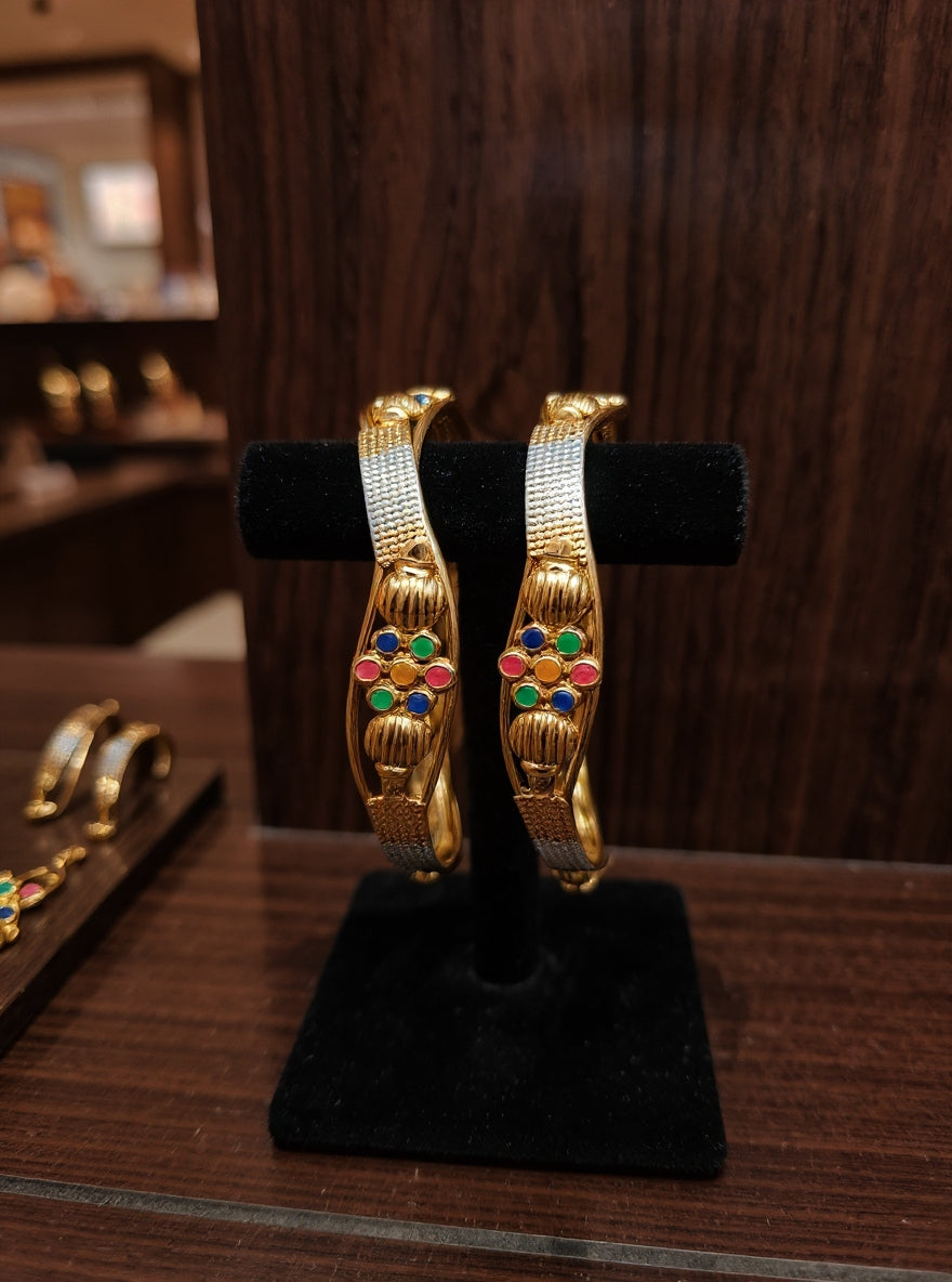 Niyati Bangle (Set of 2)