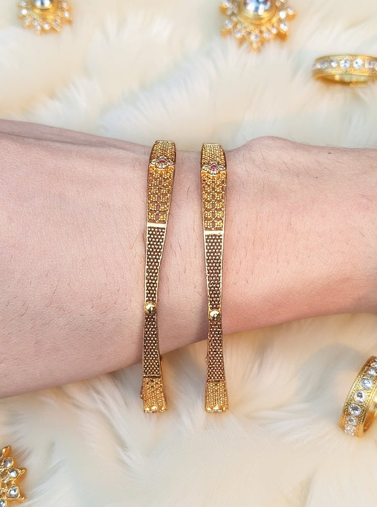 Isha Bangle(Set of 2)