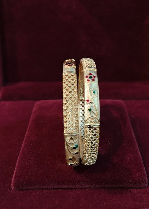 Komal Bangle (Set of 2)