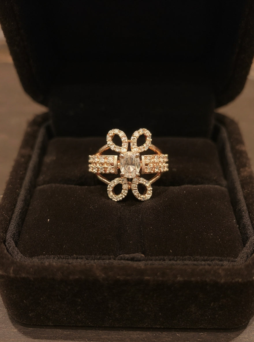 Raveena Ring (Golden)