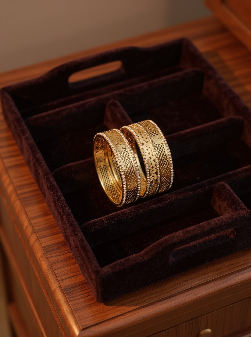 Arika Bangle (Set of 2)