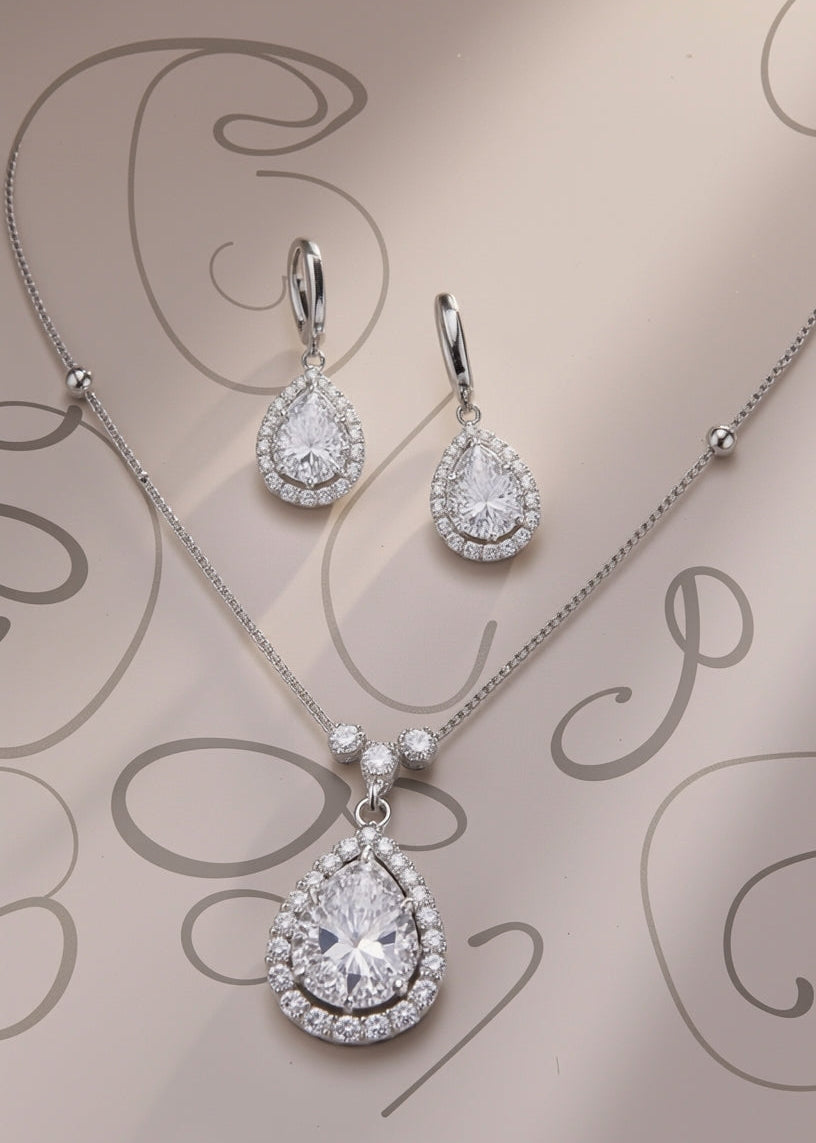 Jassi Chain Pendant