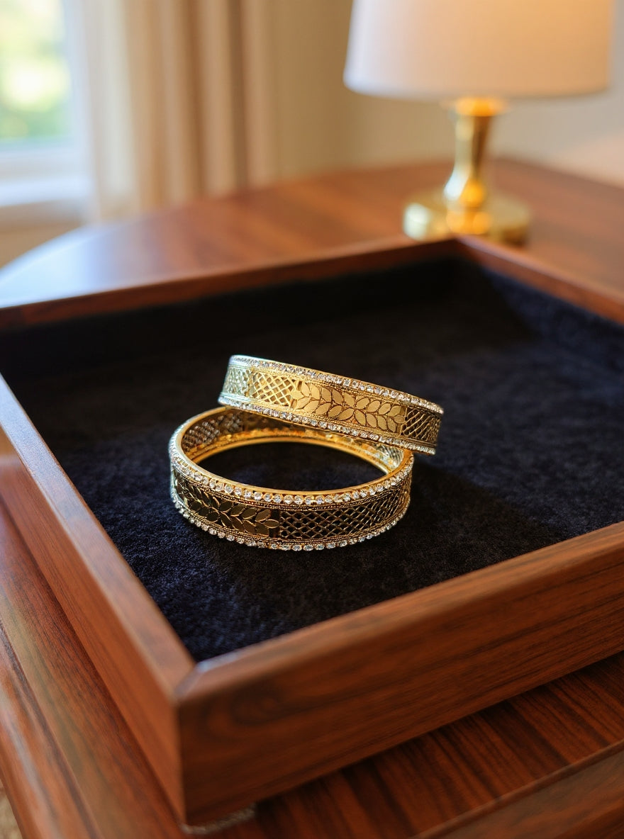 Arika Bangle (Set of 2)