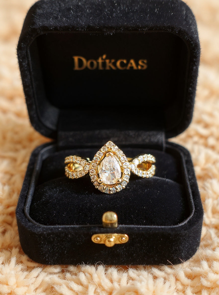 Sonam Ring (Golden)