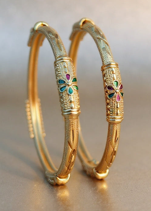 Vedika Bangle (Set of 2)