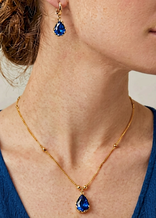 Aarna Chain Pendant