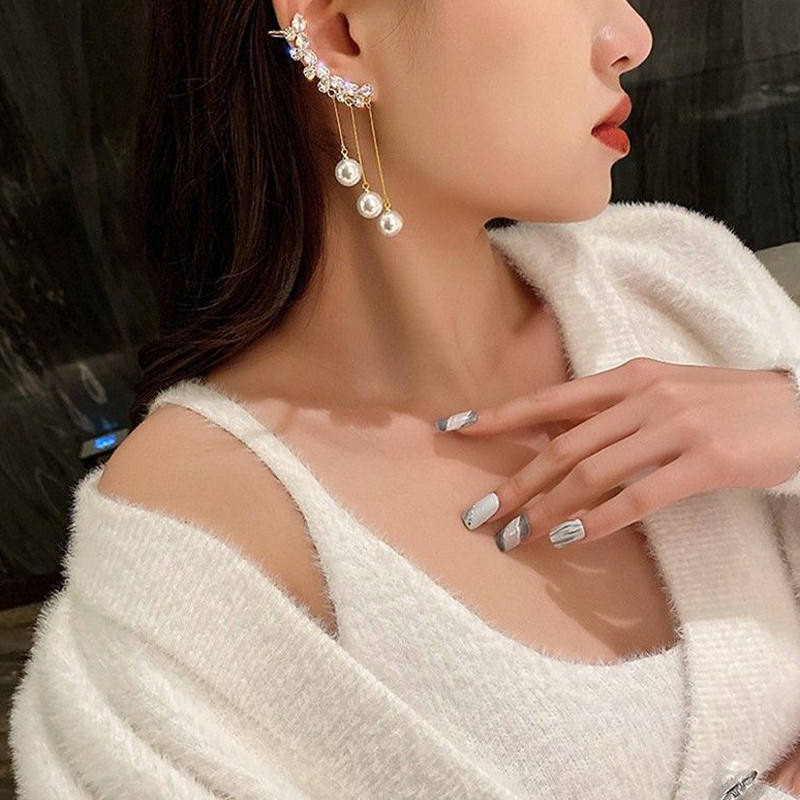 KOREAN Gold Plated Ad Wings Pearl Drop Earrings