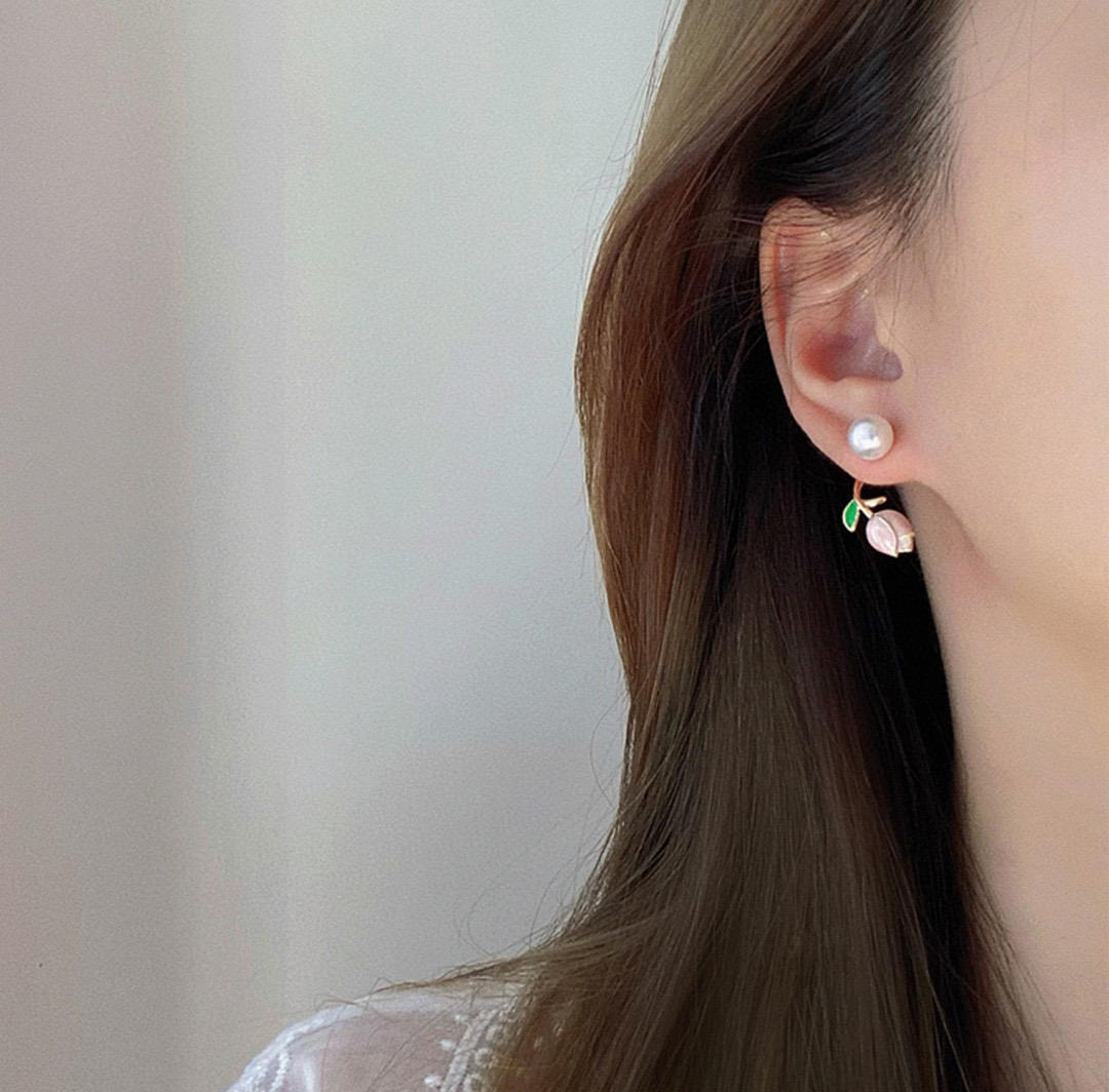 High Sense Light Luxury Stud Earrings