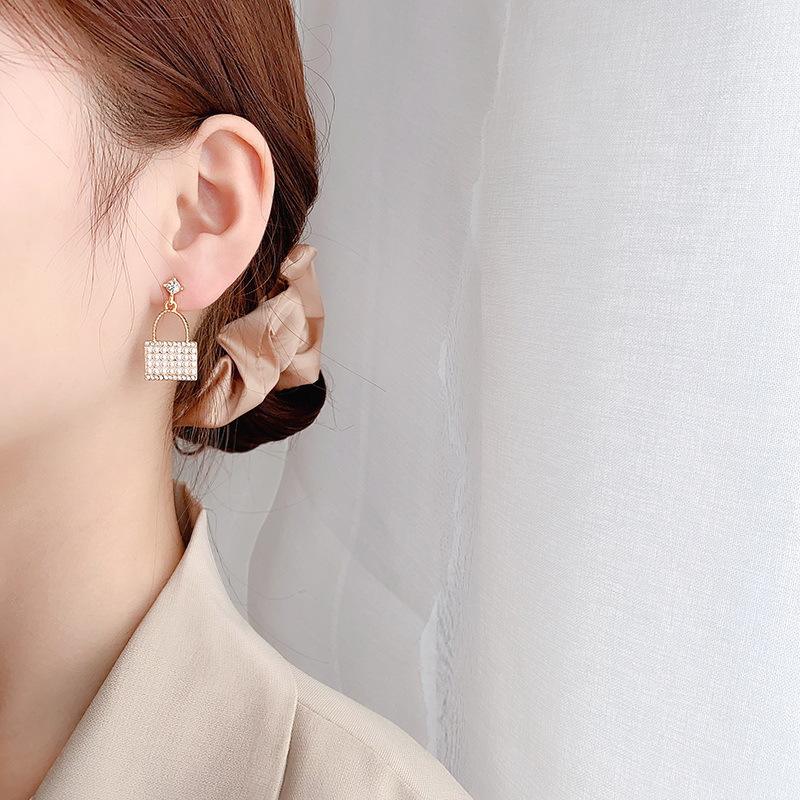 Korean Classy Pearls Bag Earrings