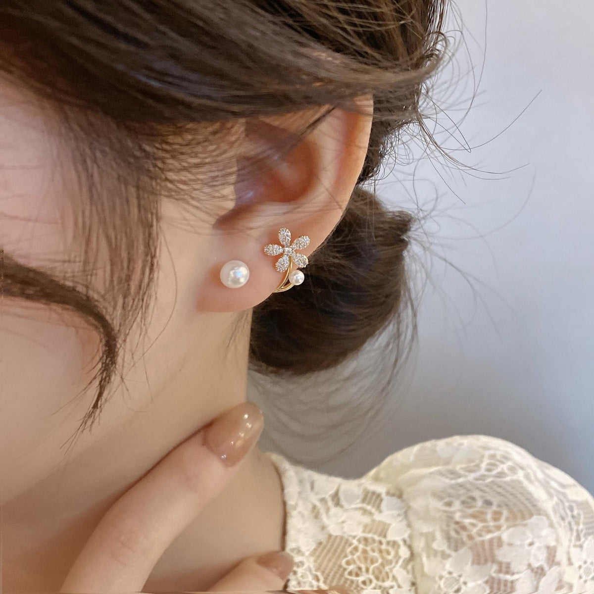 Korean Diamond Flower and Pearl Stud
