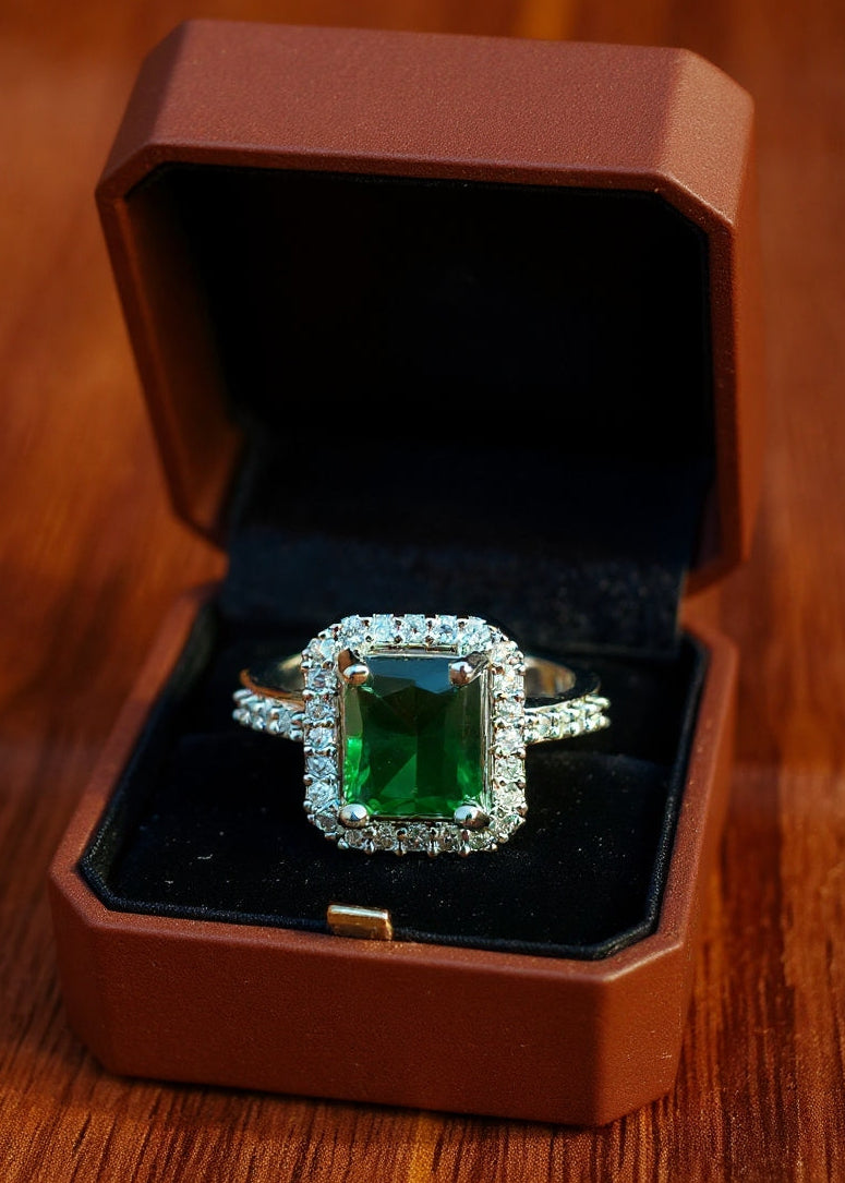 Saloni Ring(Silver Green Stone)