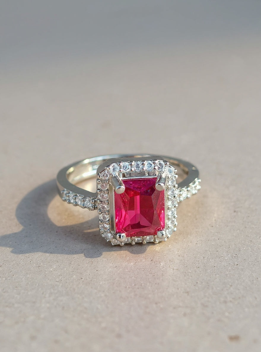 Alfiya Ring (Silver pink stone)