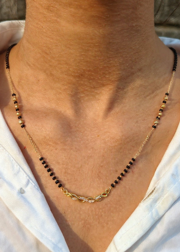 Lara Mangalsutra (rose gold)