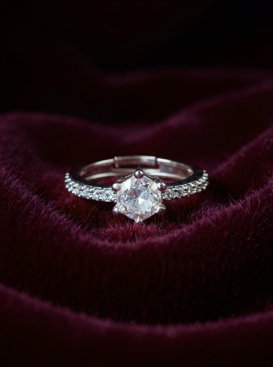 Eshmika Ring (Silver)