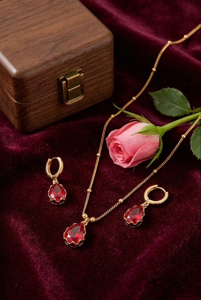 Urvi Chain Pendant