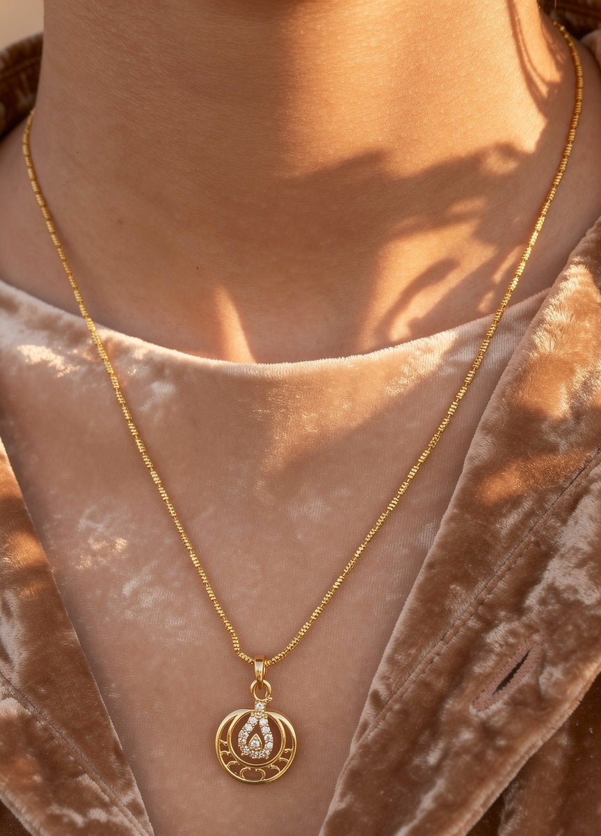 Kyra Chain Pendant