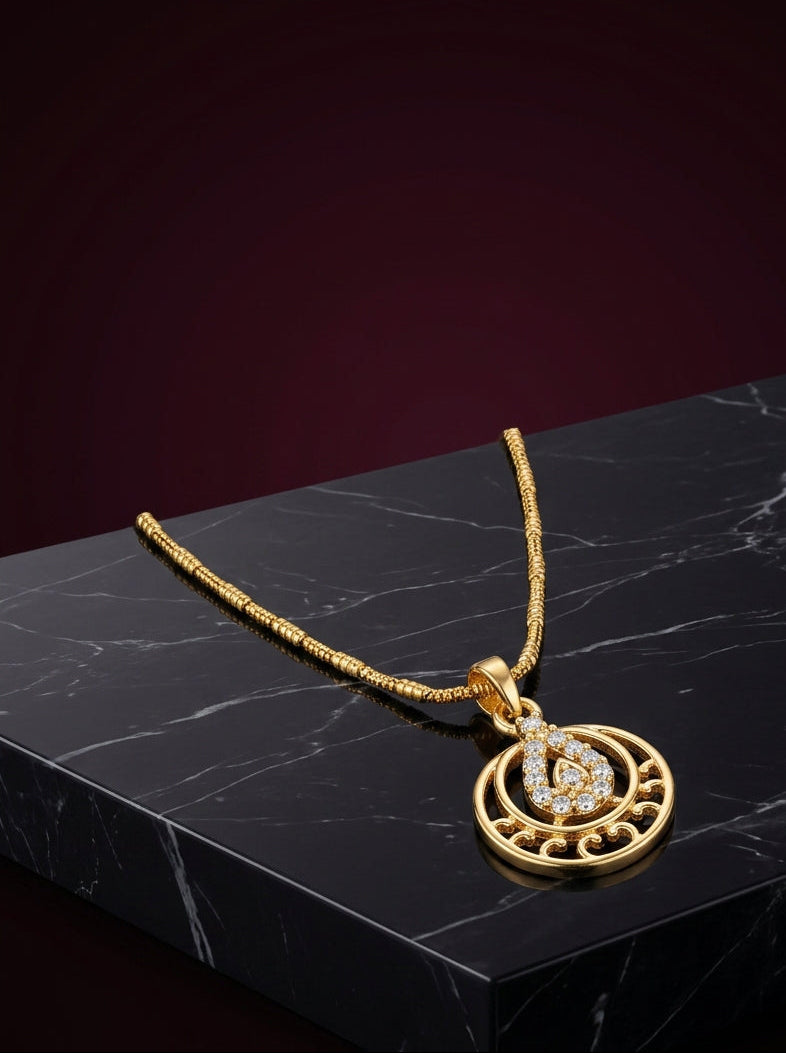 Kyra Chain Pendant