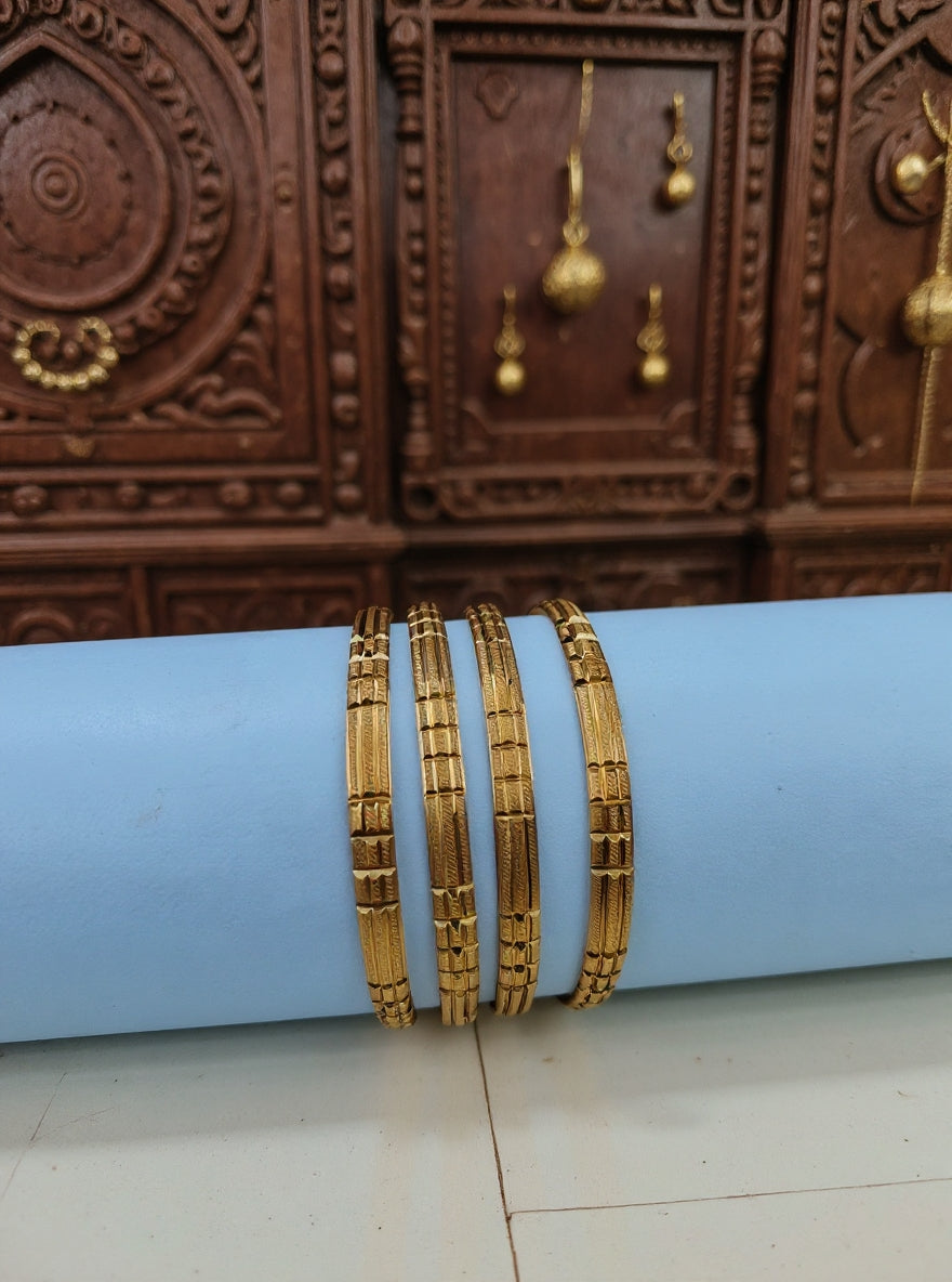 Ananya Bangle ( Set of 4 )