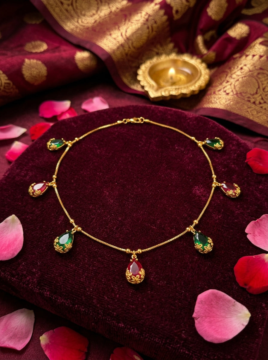 Nurain Chain Pendant