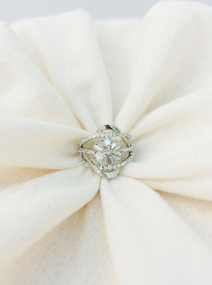 Yatika Ring (Silver)