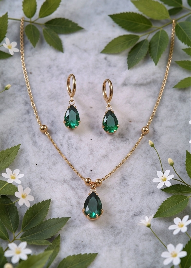 Sara Chain Pendant