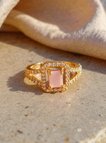 Isha Ring (Golden light pink stone)