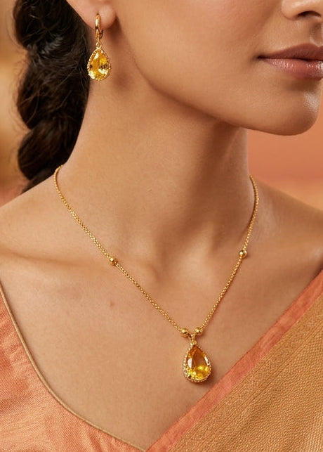 Arshiya Chain Pendant