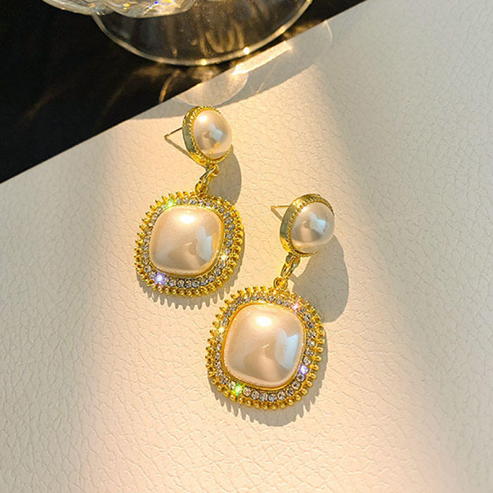 Gold Plated AmazingSquare Drop Earrings