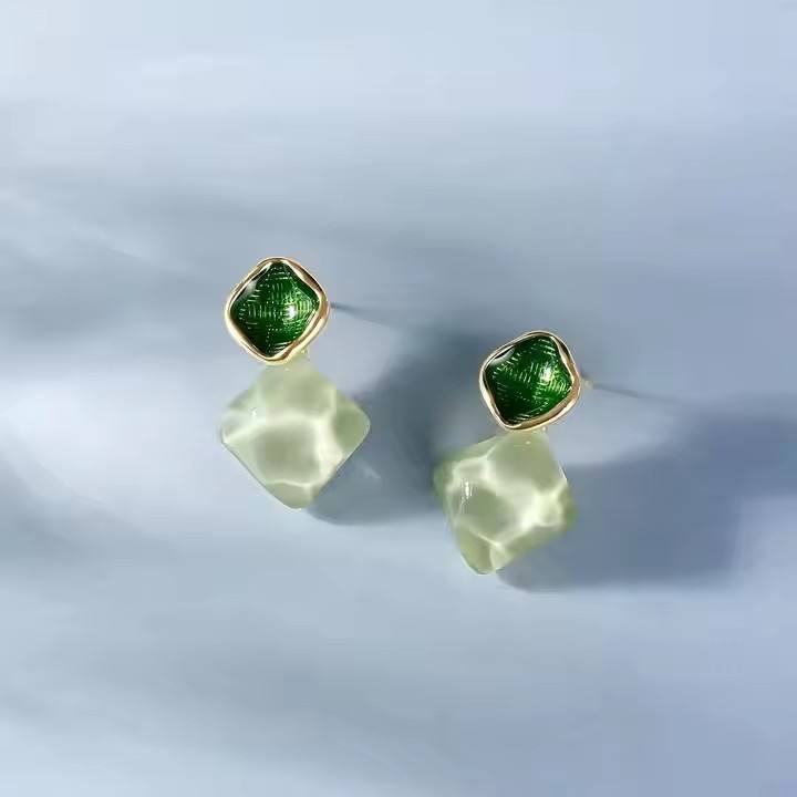 Green Crystal Drop Korean Trend Earrings