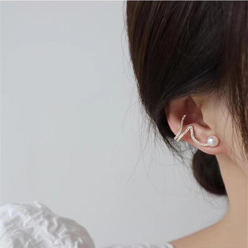 Korean Pearl Climber Crawler Earrings