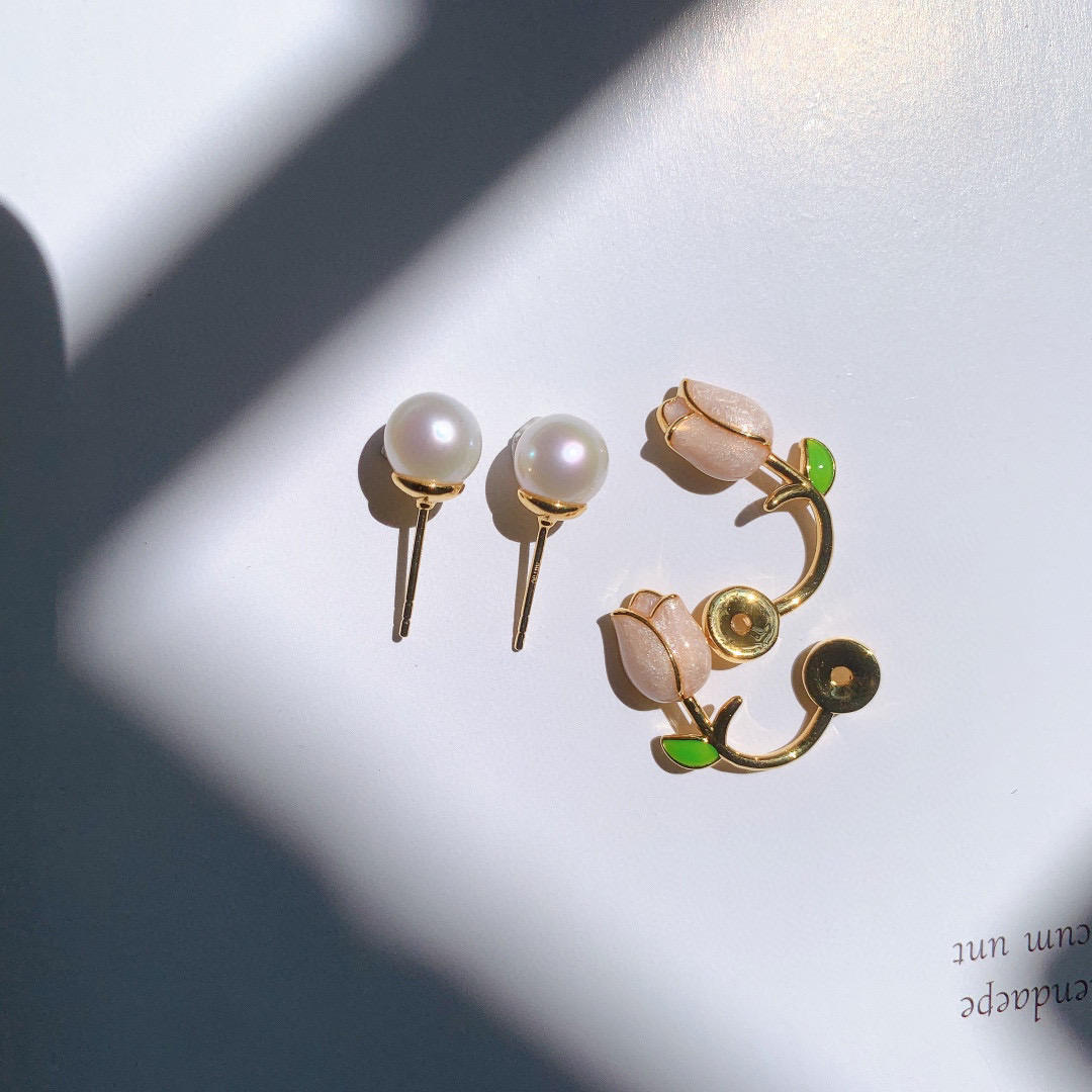High Sense Light Luxury Stud Earrings